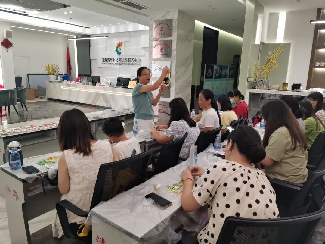 超简单在家自制奶油胶_自制奶油胶_用家里的材料做奶油胶