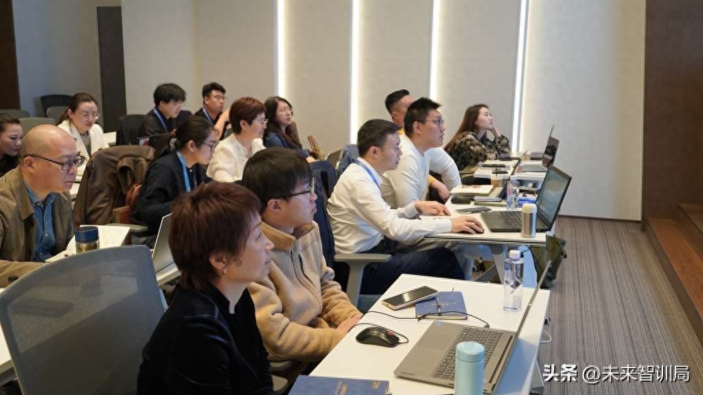 基于AI技术的SEO站群内容更新自动化方案，流量提升超60%-东山笔记