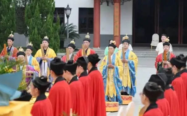 探秘佛教经典大悲咒：神奇之处与化解冤亲债主之法？-东山笔记