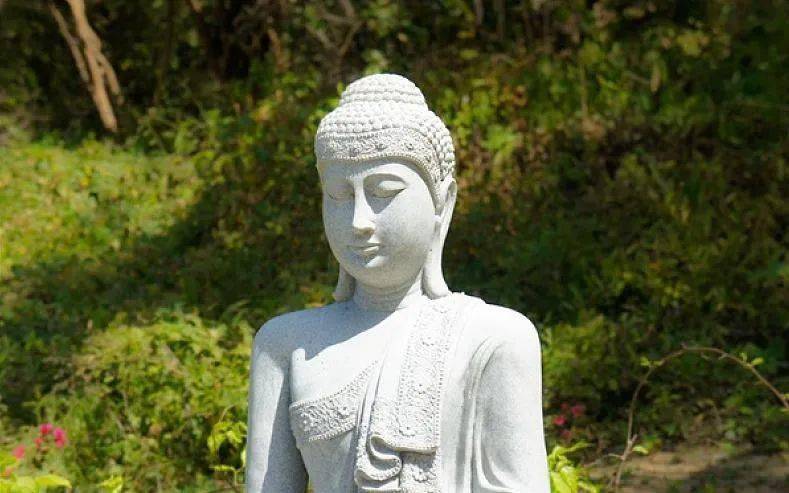 〈大悲咒〉的密语含义及功效：通地天、祛病消灾-东山笔记