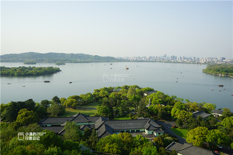 西湖边游客众多的雷峰塔、灵隐寺，你知道齐名的净慈寺吗？-东山笔记