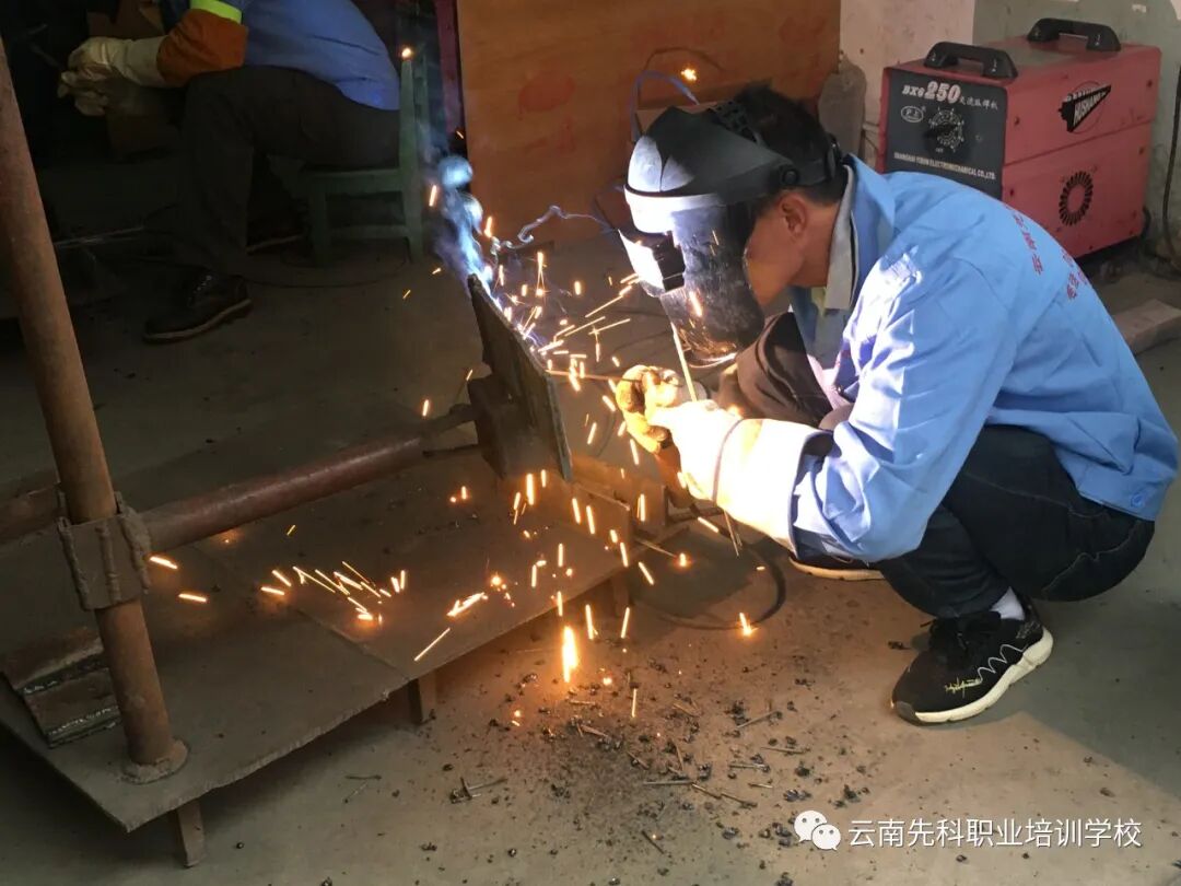 多层多道焊法_平板开坡口焊接_开坡口对接接头多层焊法