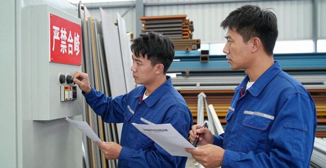 铆工安全操作规程_铆工制作小工具_铆工设备使用规范