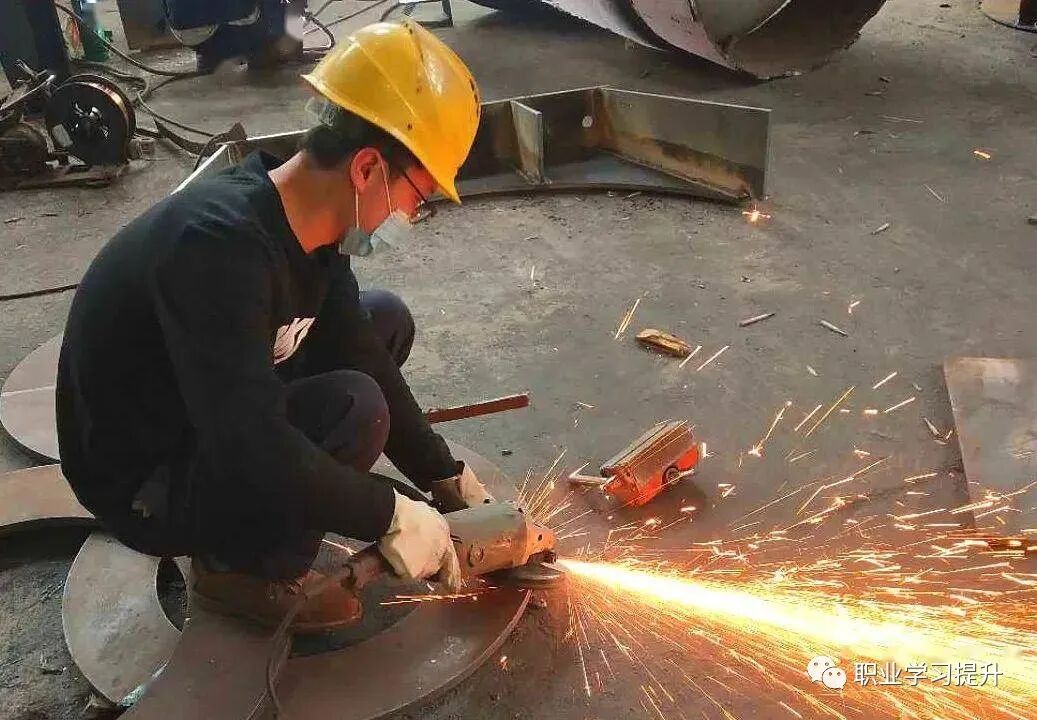铆工具体是干啥的工具_铆工工作内容_铆工职业要求
